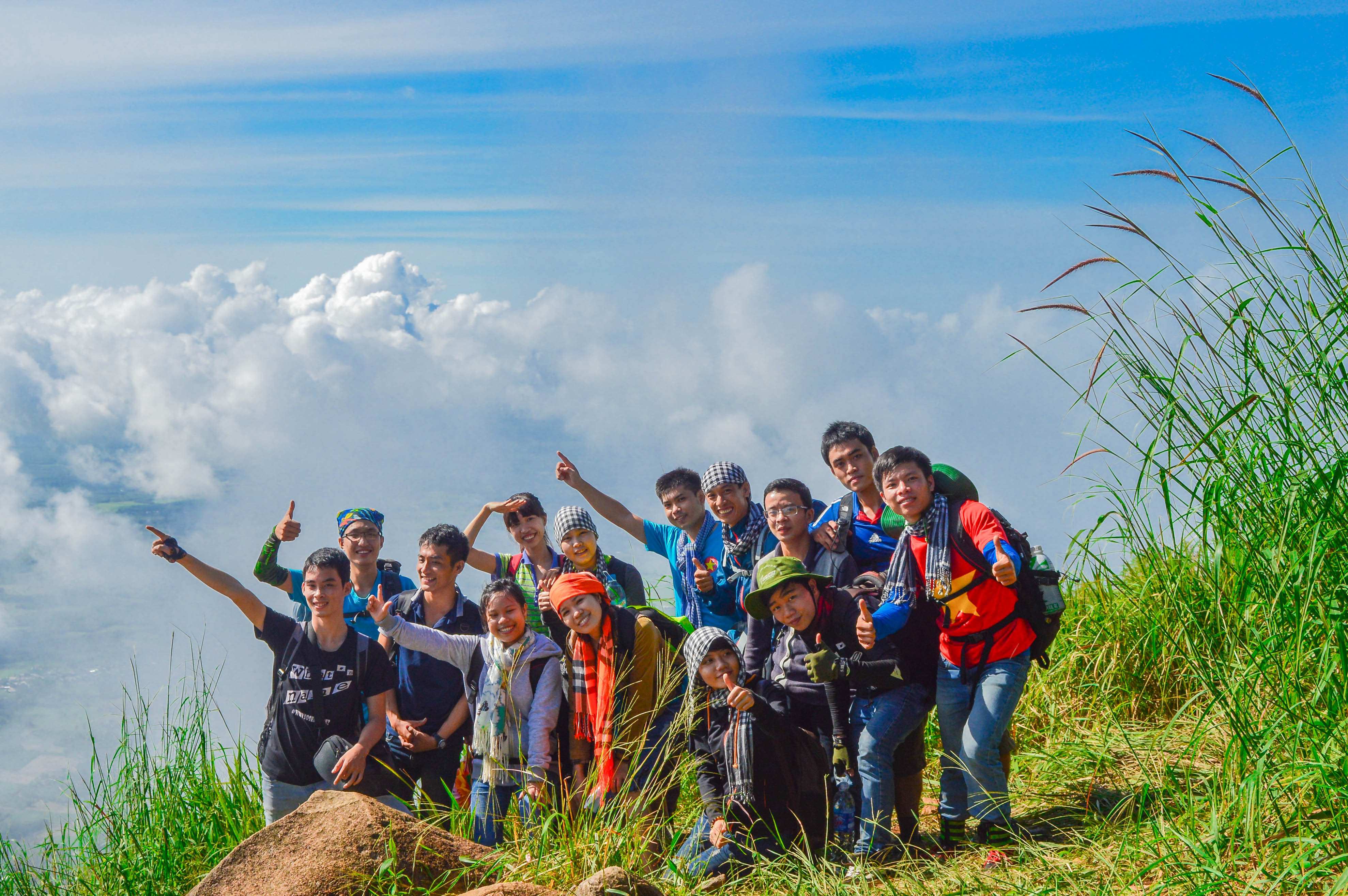 9-ngon-nui-hap-dan-nhat-dinh-ban-phai-hiking-1-lan-wetrekvn.jpg