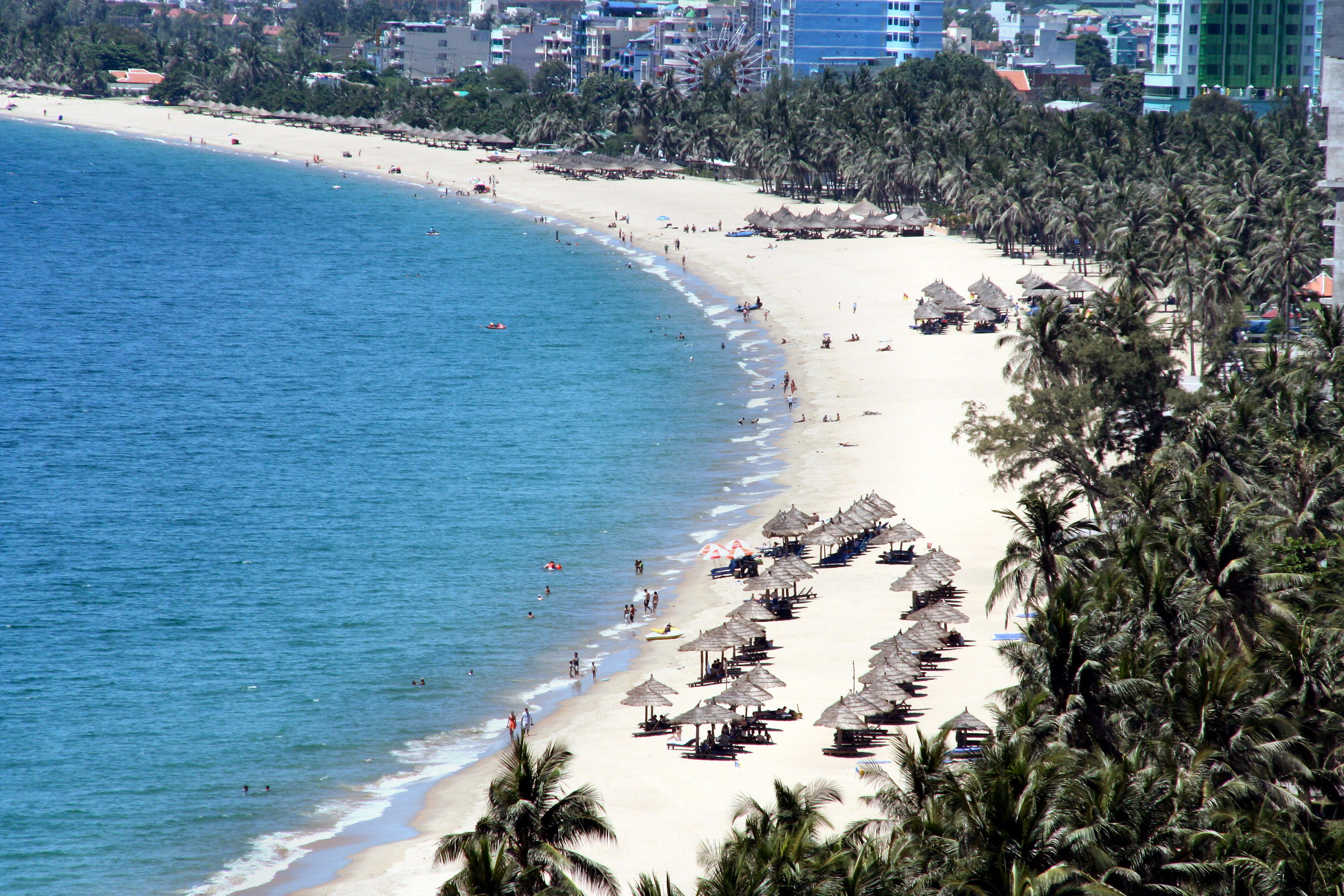 Nha-Trang-diem-den-khong-the-bo-lo-dip-30-4