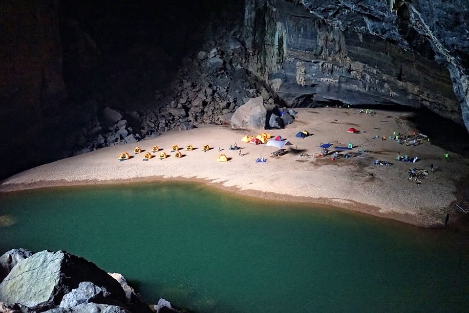 Trekking-Hang-En-Quang-Binh-wetrekvn.jpg