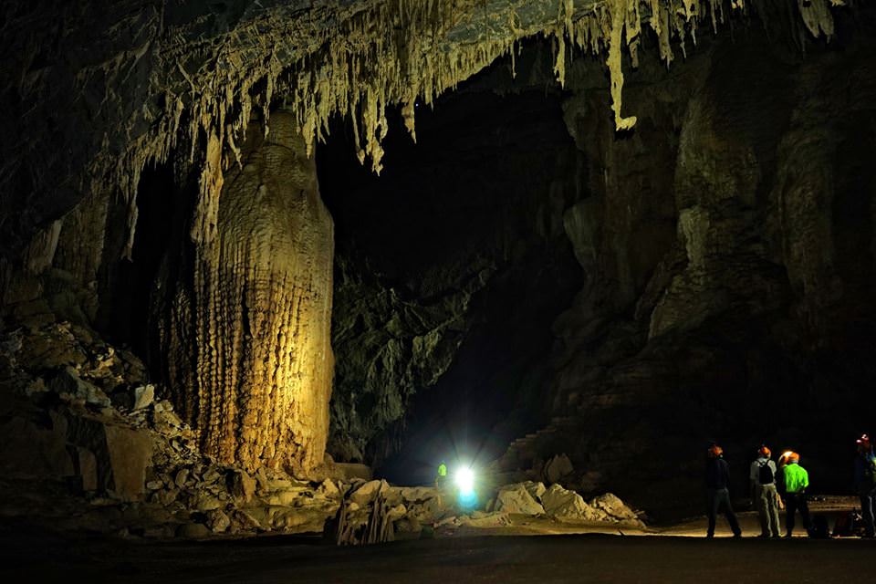 Trekking-Hang-En-Quang-Binh-wetrekvn.jpg