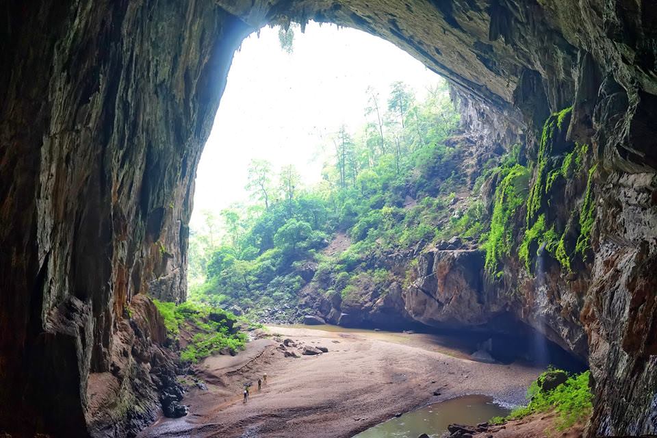Trekking-Hang-En-Quang-Binh-wetrekvn.jpg