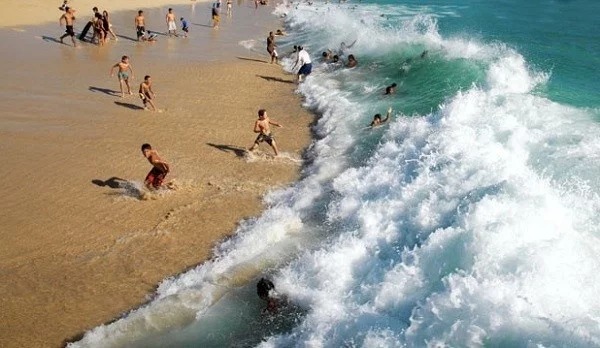 Bật mí cách phòng tránh những nguy hiểm tiềm tàng khi đi biển dành cho bạn10