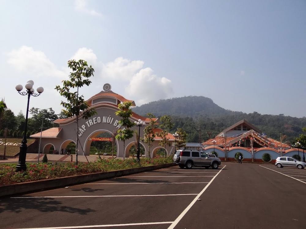 Bật mí kinh nghiệm chinh phục núi Bà Rá2