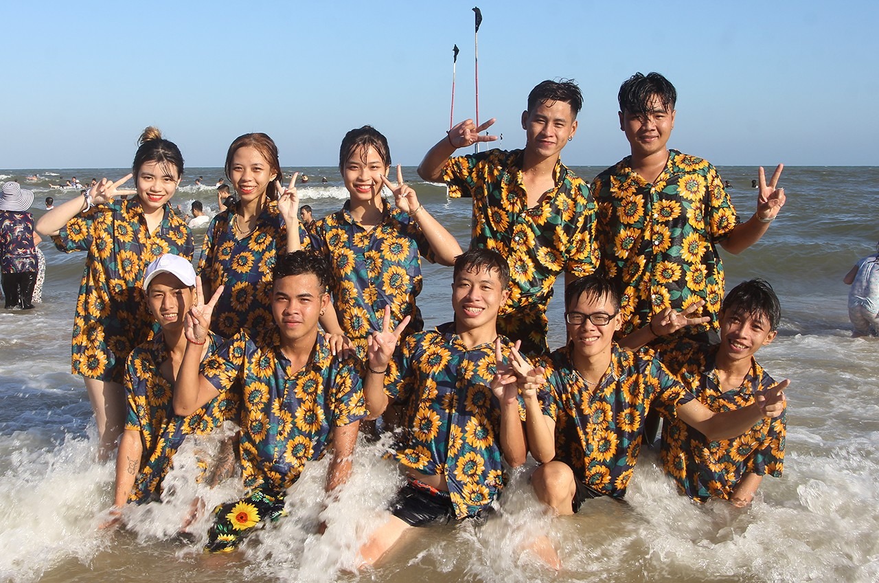 Biển Vũng Tàu động nghịt người những ngày tết nguyên đán6