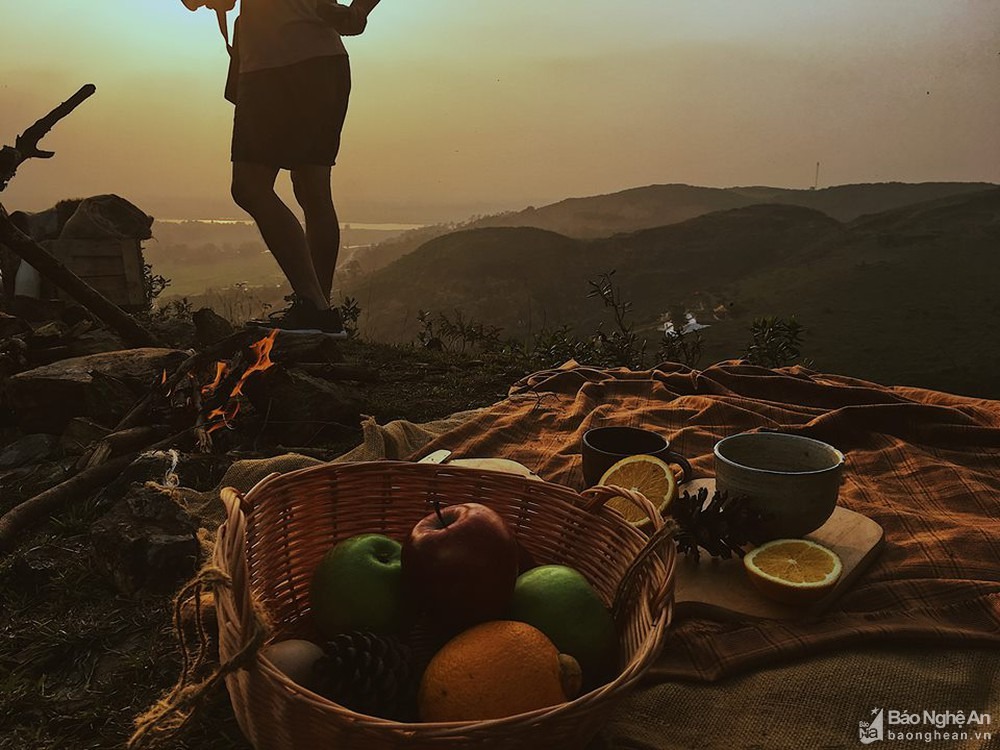 Chia sẻ kinh nghiệm cắm trại núi Lam Thành 4