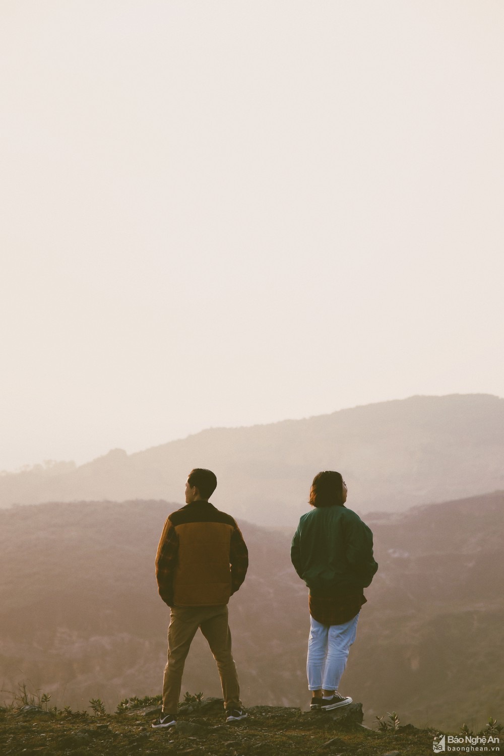 Chia sẻ kinh nghiệm cắm trại núi Lam Thành 7