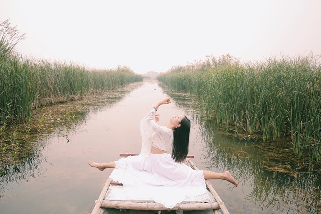 Đến Ninh Bình mùa đông này để chiêm ngưỡng vẻ đẹp hoang sơ của Sen và Cỏ Lau4