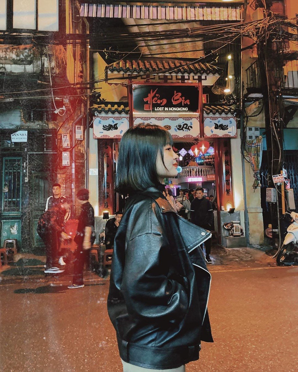 Giới trẻ Hà thành check-in cuồng nhiệt hẻm Hong Kong mới tại Hà Nội3