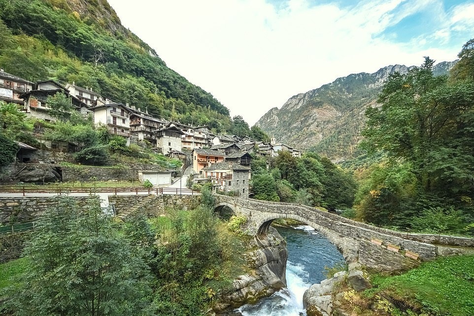 Hành trình khám phá và chiêm ngưỡng sự ngoạn mục của thiên nhiên trên dãy Alps4