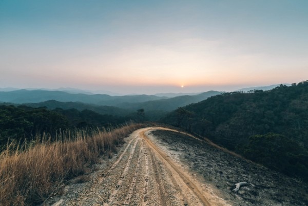 Khám phá cung đường trekking đẹp nhất Việt Nam mùa cỏ cháy12