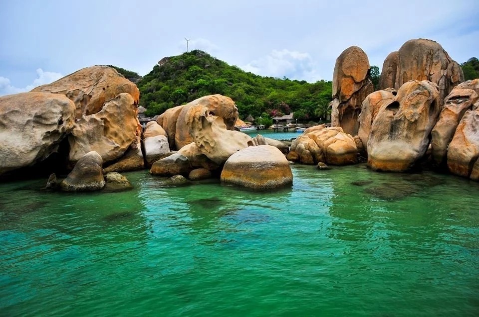 Khánh Hòa còn nơi nào để khám phá ngoài Nha Trang?4