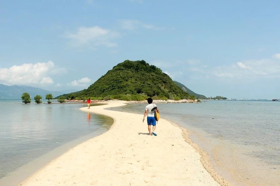 Khánh Hòa còn nơi nào để khám phá ngoài Nha Trang?6