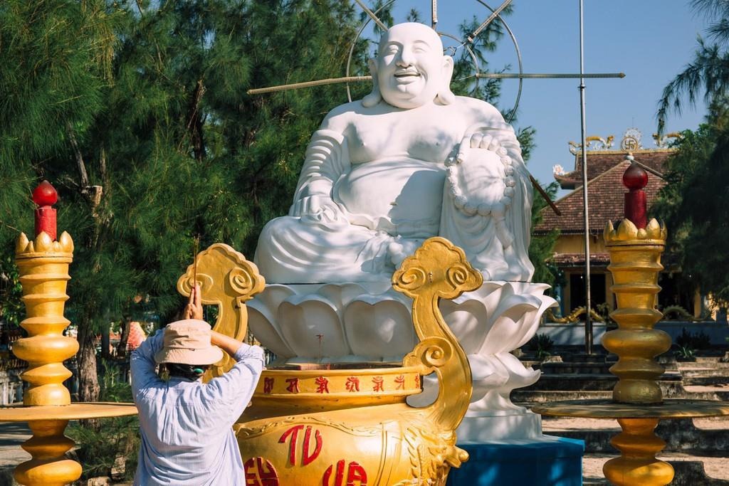 Những ngôi chùa có kiến trúc độc đáo tại Khánh Hòa 6