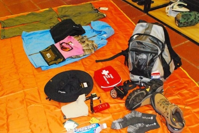 Những trợ thủ đắc lực khi đi leo núi mà bạn cần biết15