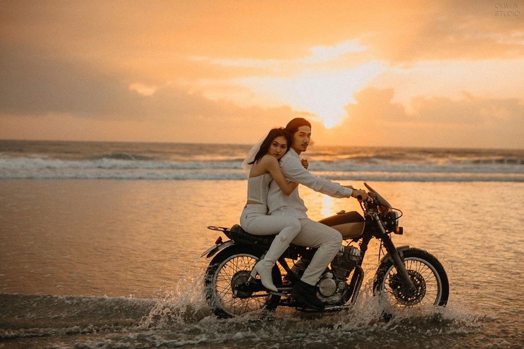 Style chụp hình cho các cặp đôi khi du lịch mùa Valentine2