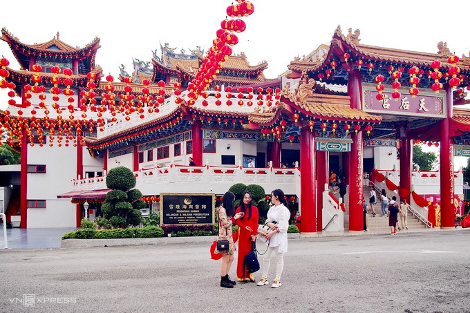 Tham quan chùa Thiên Hậu lớn nhất Đông Nam Á nằm tại Malaysia1