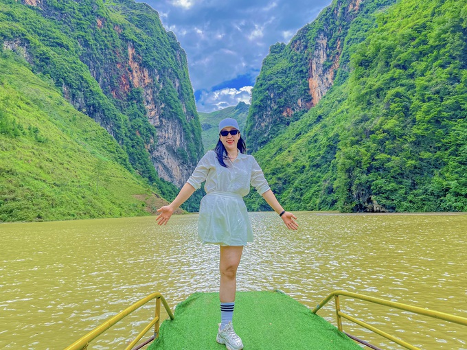 Cô gái khuyết một chân ở Gia Lai vượt nghìn km chinh phục địa đầu Tổ quốc - 3