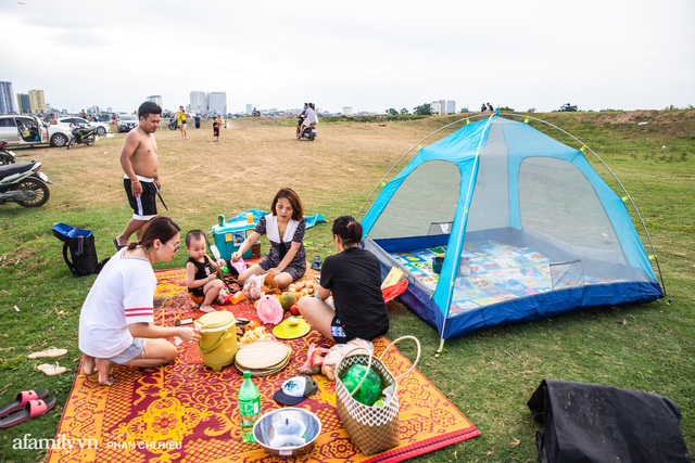 Nếu muốn thử Camping mà chưa biết chọn nơi nào để cắm lều thì đây là những địa điểm vừa hot lại đẹp từ Nam ra Bắc phải thử đến 1 lần - Ảnh 1.
