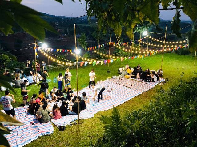 Nếu muốn thử Camping mà chưa biết chọn nơi nào để cắm lều thì đây là những địa điểm vừa hot lại đẹp từ Nam ra Bắc phải thử đến 1 lần - Ảnh 9.