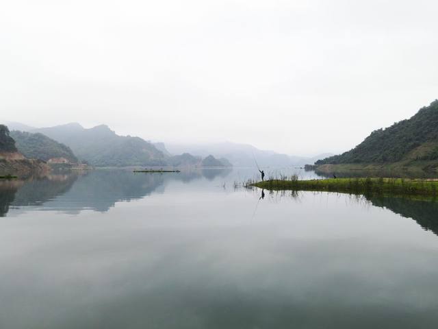 Nếu muốn thử Camping mà chưa biết chọn nơi nào để cắm lều thì đây là những địa điểm vừa hot lại đẹp từ Nam ra Bắc phải thử đến 1 lần - Ảnh 12.